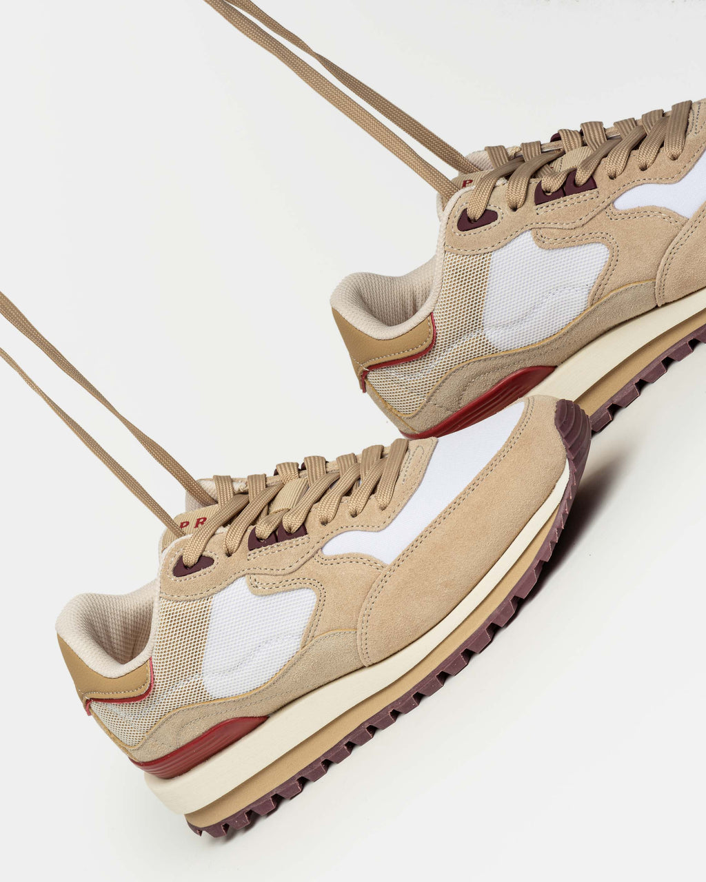 Sneaker Allison en cuero y textil