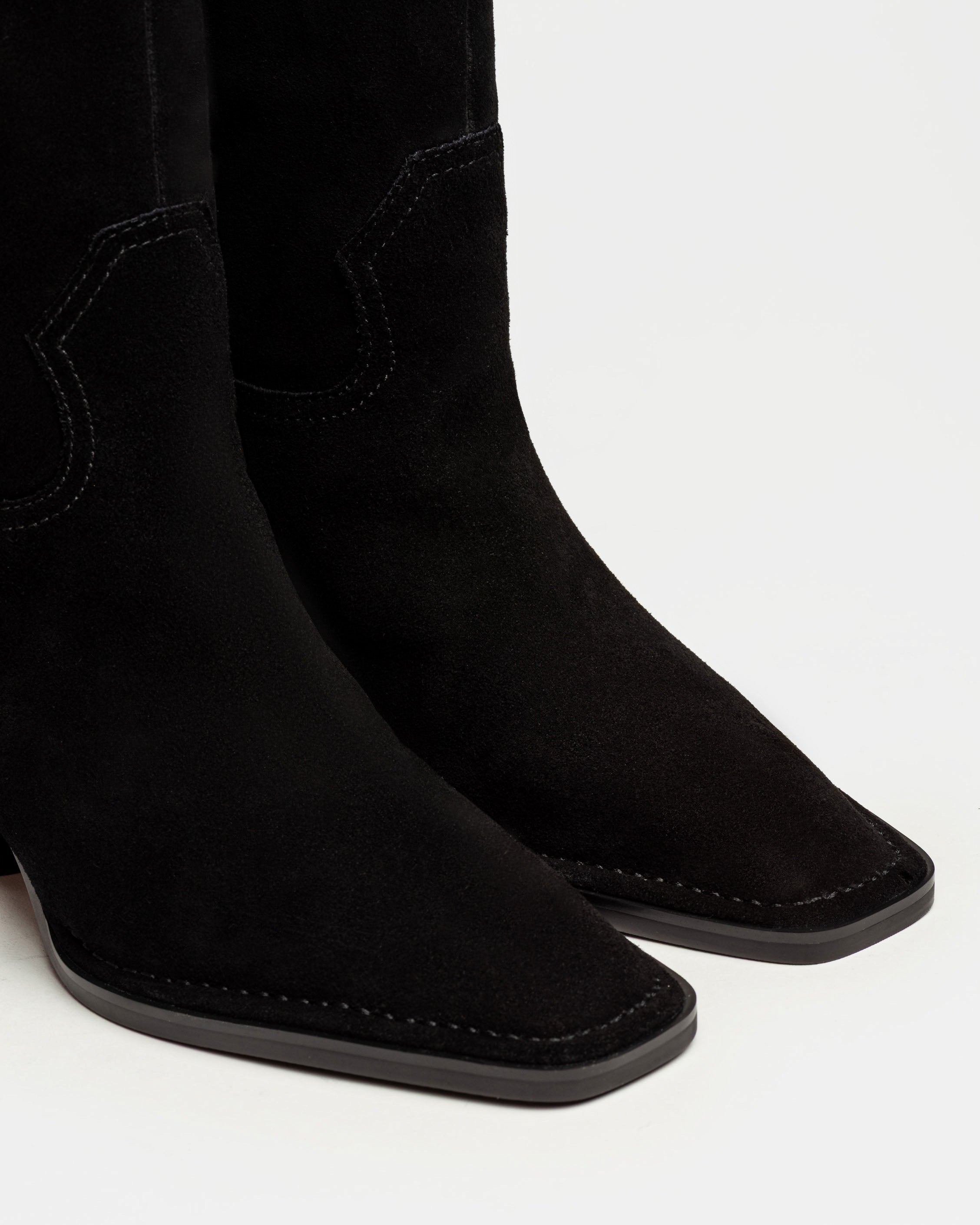 Bota caña alta Eleanor en gamuza