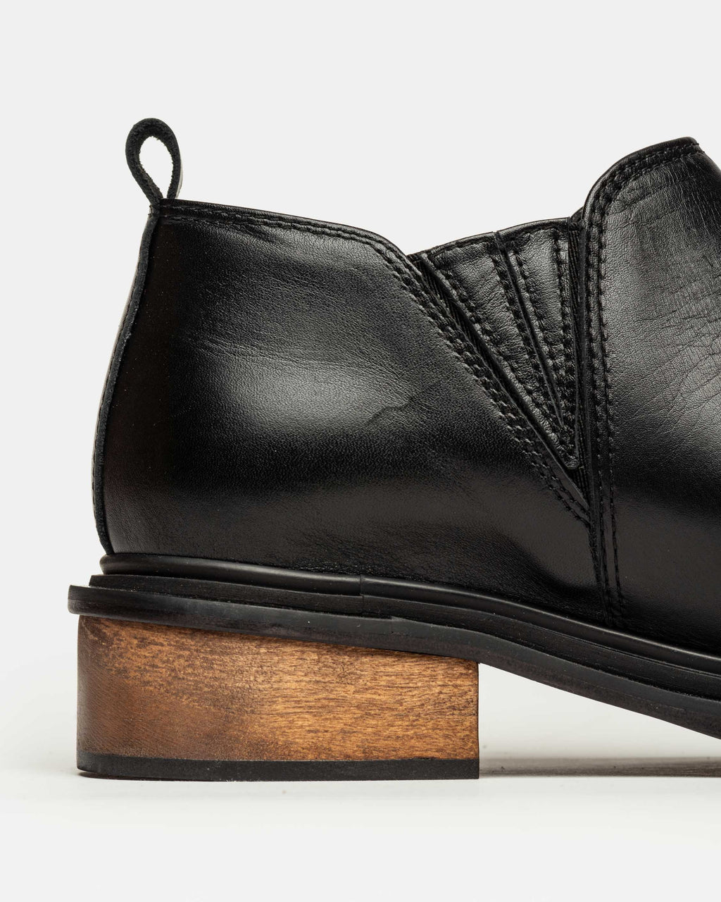 Bota caña baja Parker en cuero liso