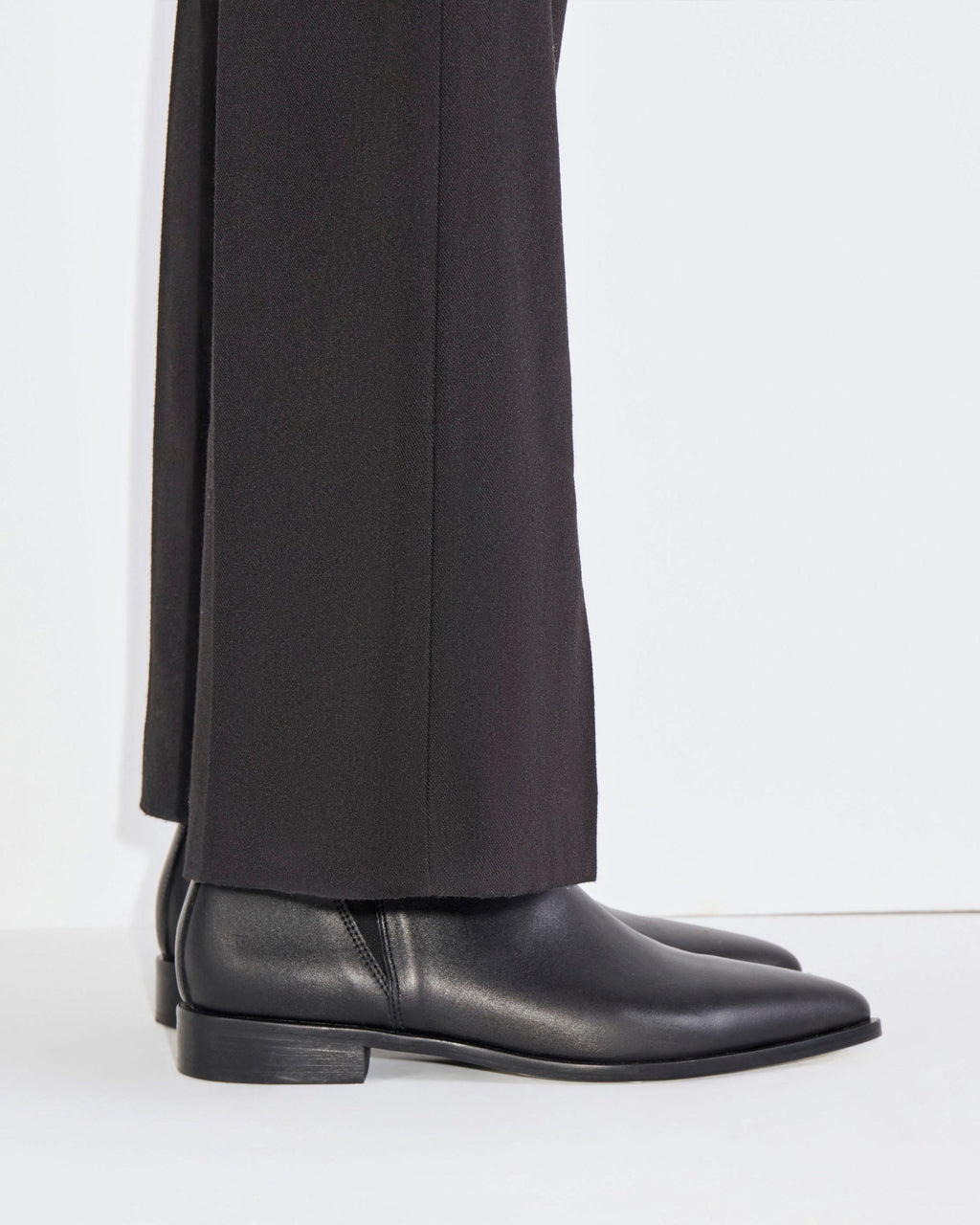 Bota caña baja Samy en cuero liso