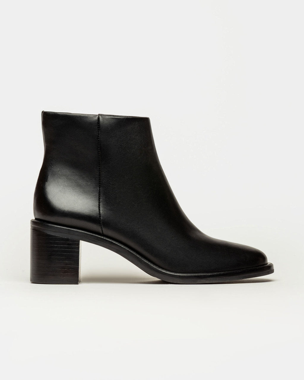 Bota caña baja Simone en cuero liso