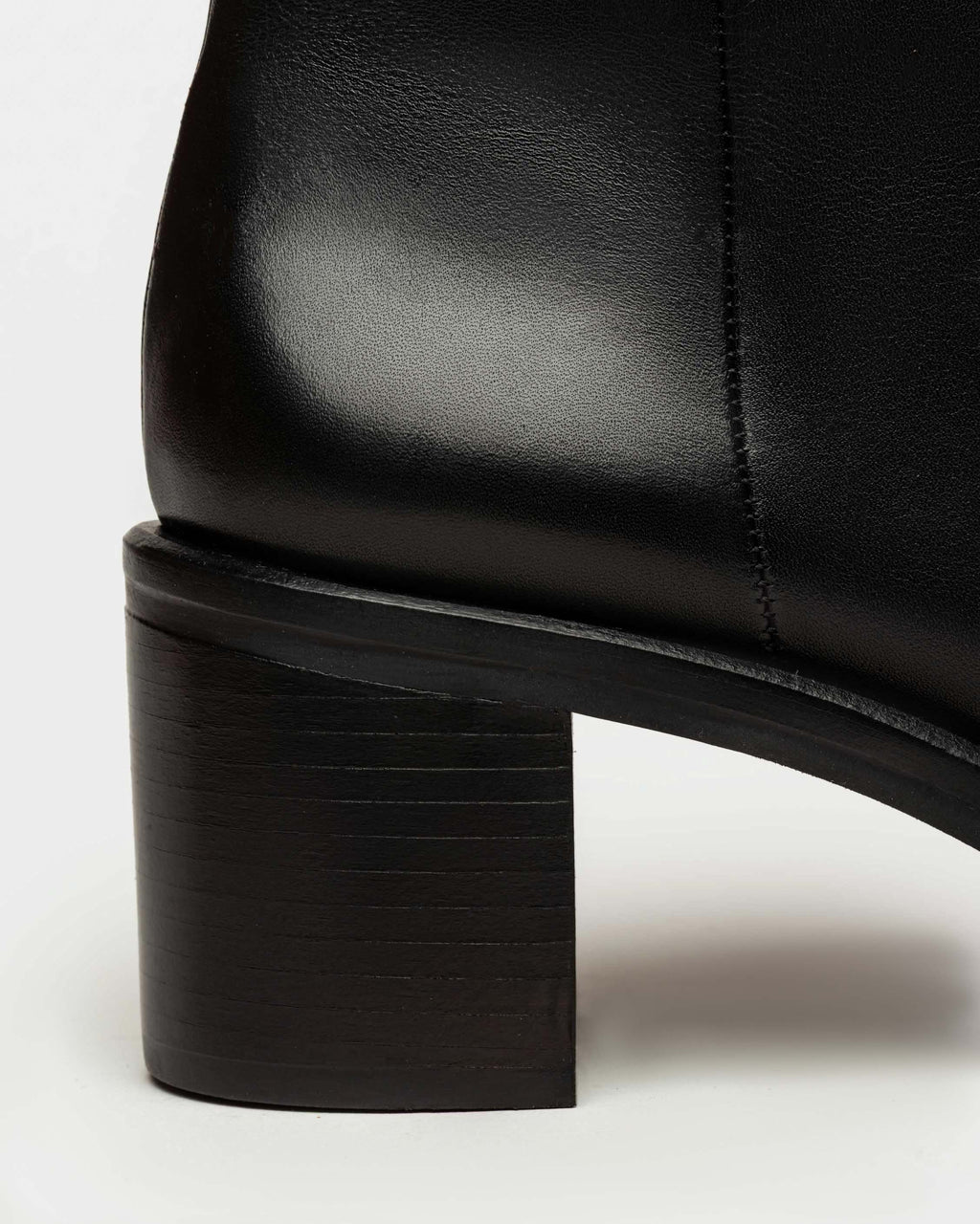 Bota caña baja Simone en cuero liso