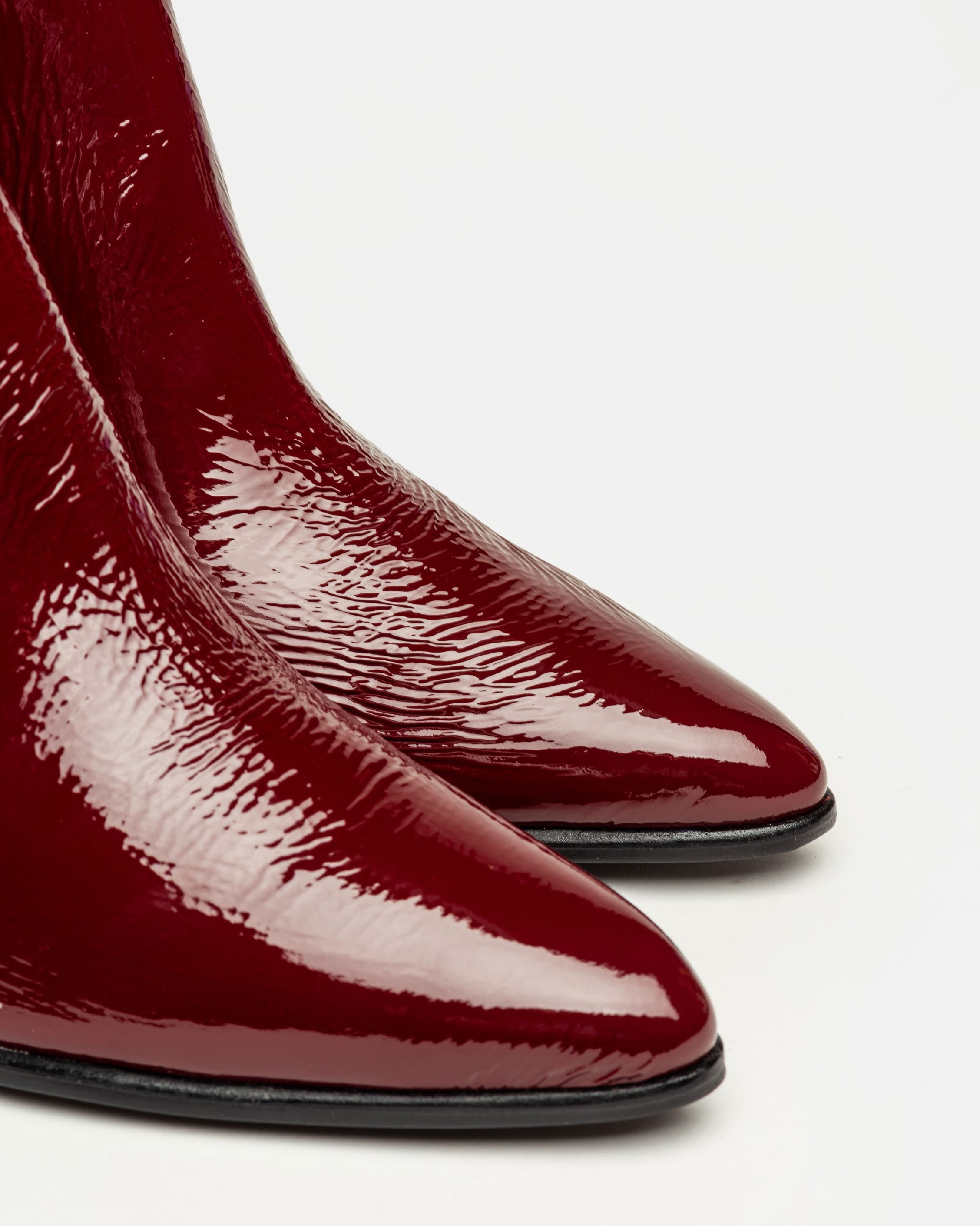 Bota caña baja June en cuero gloss