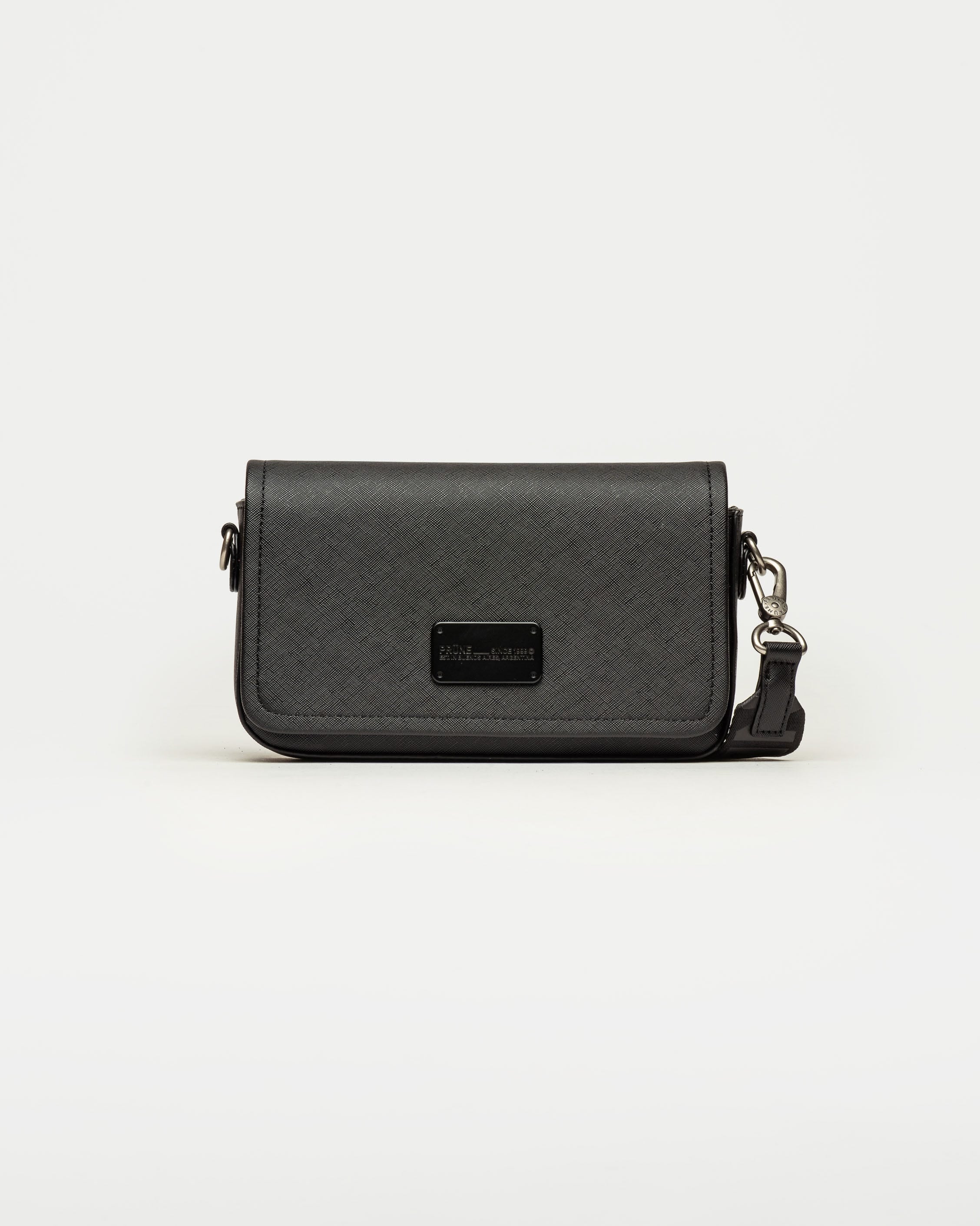 Bandolera The Flap Penny en efecto cuero graneado