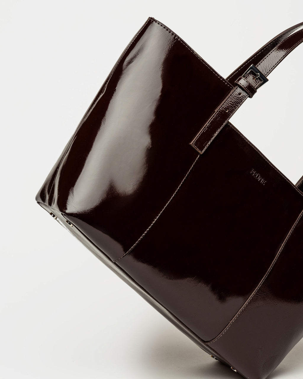 Bolso The Icon en cuero charol arrugado