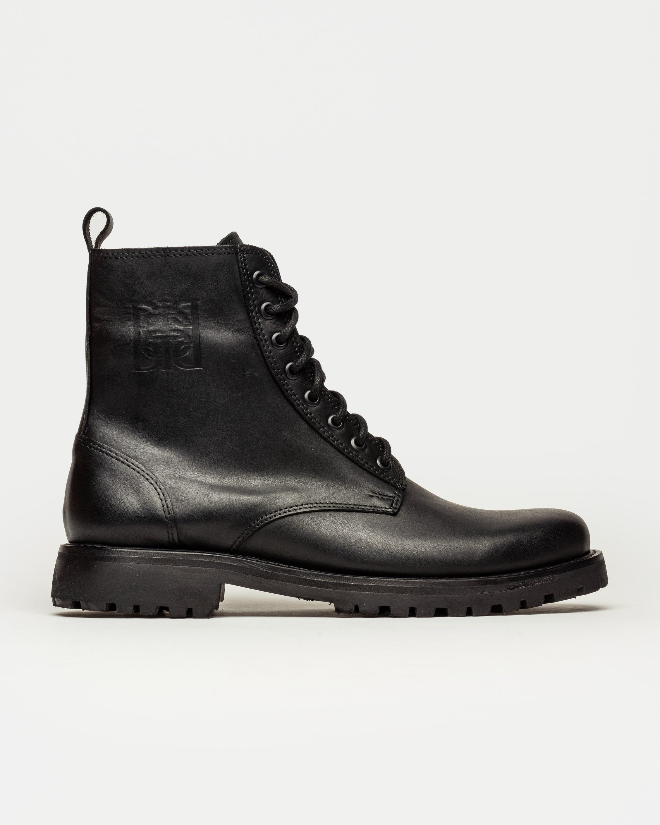 Borcego New harvey en cuero liso
